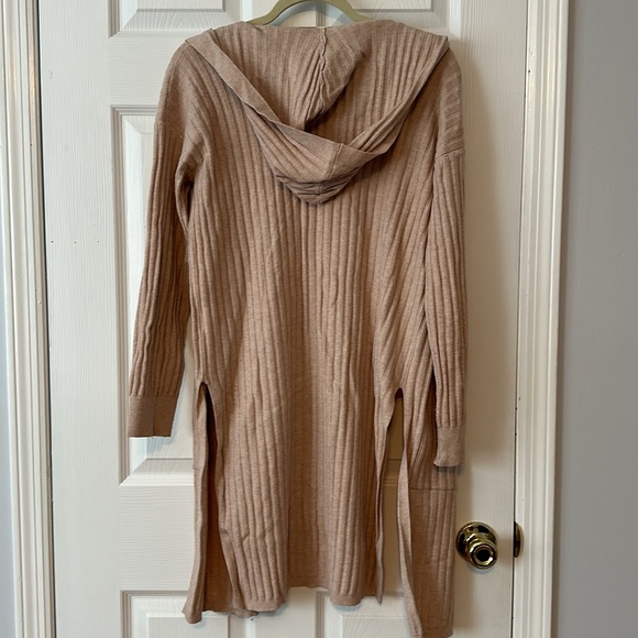 Maxi cardigan with hood - Picture 2 of 4